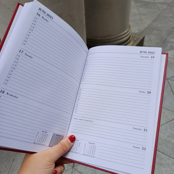 King's College London Week to View A5 Academic Diary