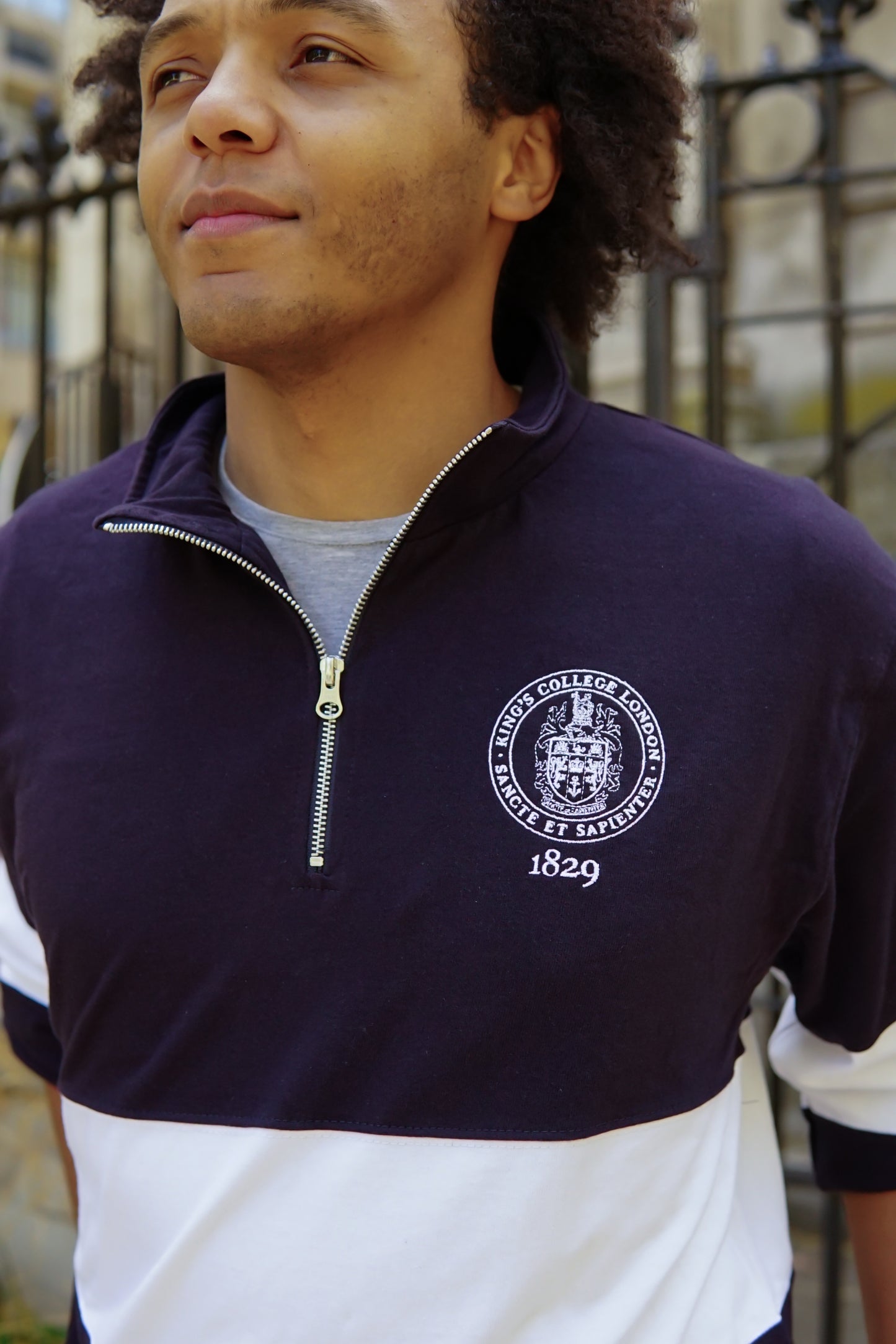 King's College London Quarter Zip Sweatshirt in Navy/White